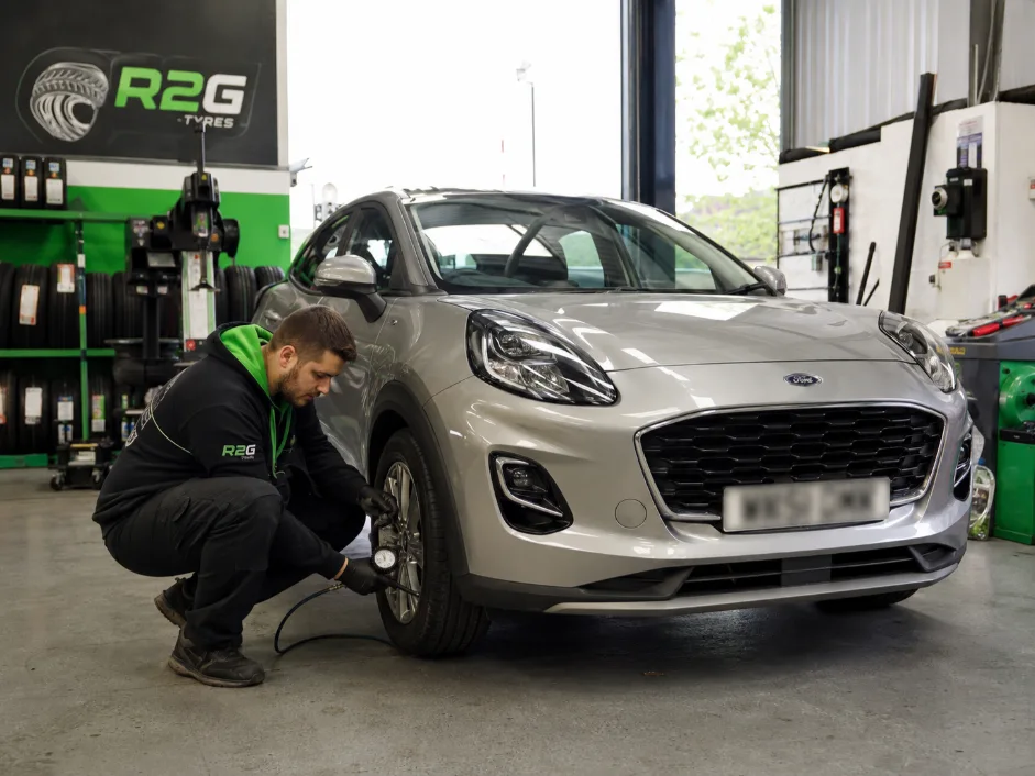 Ford Puma Tyre Pressure Check R2G Tyres Workshop