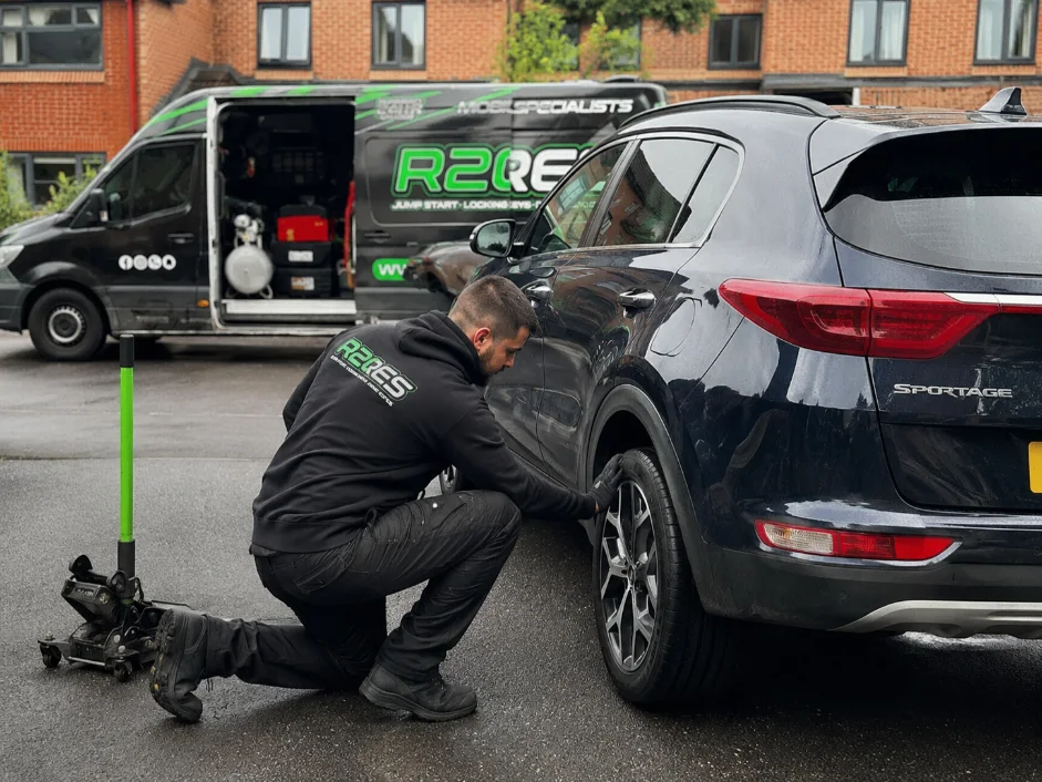 Kia Sportage Professional Tyre Fitting R2G Tyres & Shop