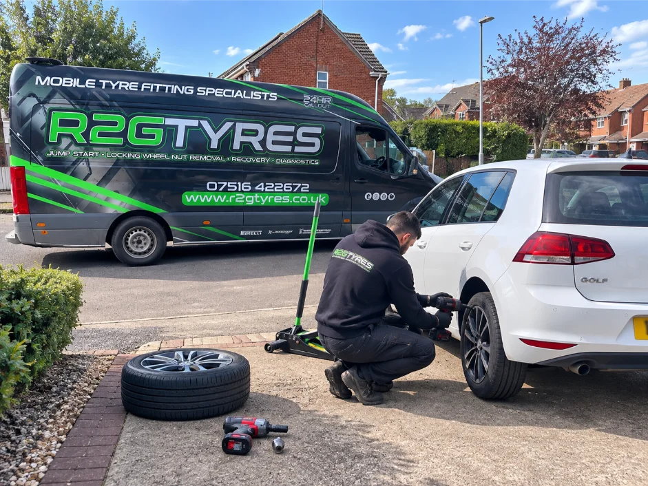 Volkswagen Golf Mobile tyre replacement Nottingham